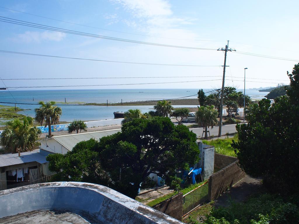 Hotel Life Is A Journey Yomitan Exterior foto